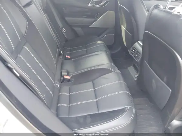 SALYL2RX6JA774490 2018 LAND ROVER RANGE ROVER VELAR - Image 8