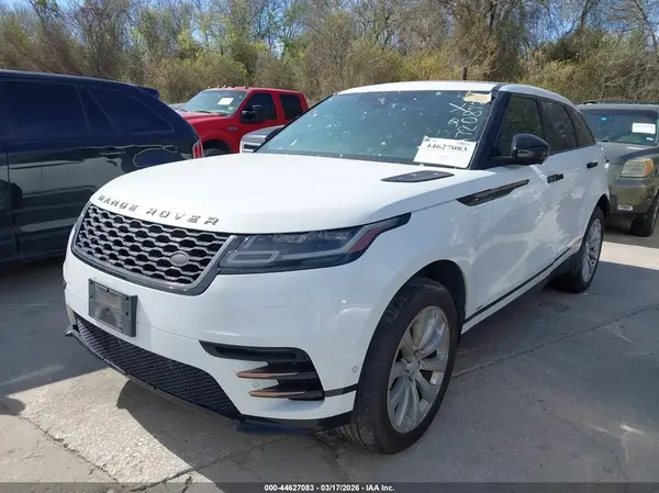 SALYL2RX7JA720812 2018 LAND ROVER RANGE ROVER VELAR - Image 2
