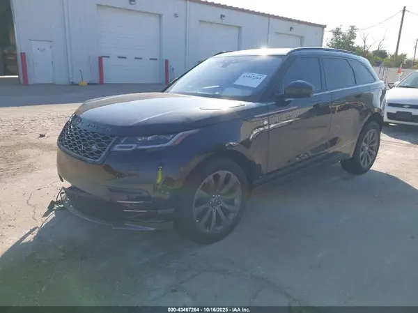 SALYL2RX7JA737450 2018 LAND ROVER RANGE ROVER VELAR - Image 2
