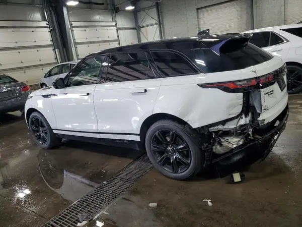 SALYL2RX7JA770738 2018 LAND ROVER RANGE ROVER VELAR - Image 2