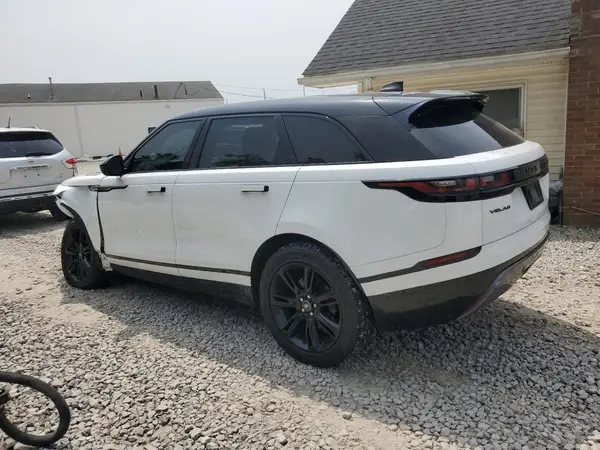 SALYL2RX8JA705283 2018 LAND ROVER RANGE ROVER VELAR - Image 2