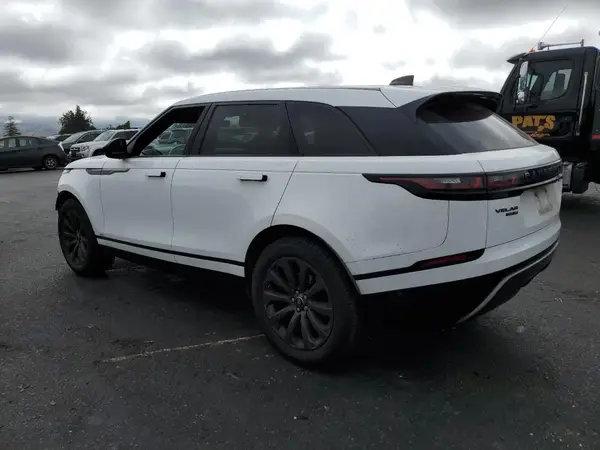 SALYL2RX8JA711021 2018 LAND ROVER RANGE ROVER VELAR - Image 2