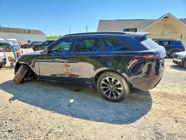 SALYL2RX8JA723329 2018 LAND ROVER RANGE ROVER - Image 2