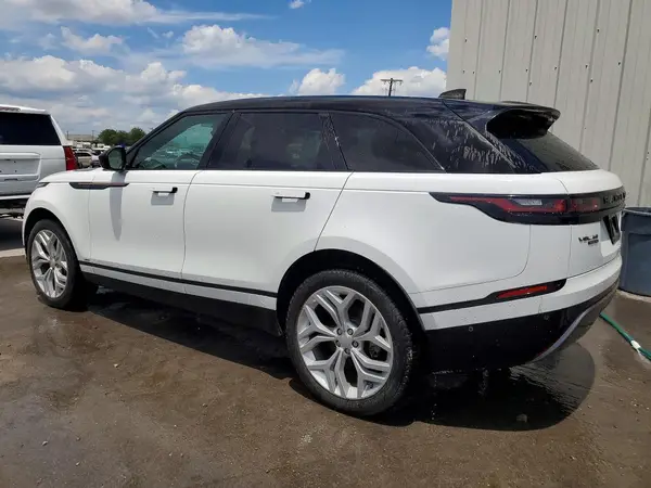 SALYL2RX8JA735867 2018 LAND ROVER RANGE ROVER - Image 2