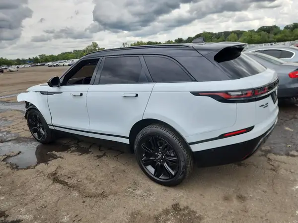 SALYL2RX8JA743497 2018 LAND ROVER RANGE ROVER VELAR - Image 2