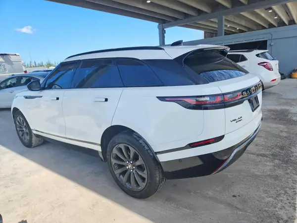 SALYL2RX8JA753575 2018 LAND ROVER RANGE ROVER - Image 2