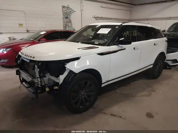 SALYL2RX9JA710668 2018 LAND ROVER RANGE ROVER VELAR - Image 2
