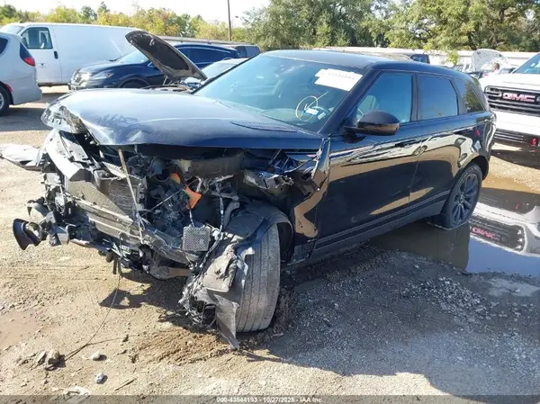 SALYL2RX9JA710878 2018 LAND ROVER RANGE ROVER VELAR - Image 2