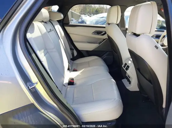 SALYM2RV4JA749910 2018 LAND ROVER RANGE ROVER VELAR - Image 8