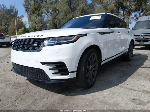 SALYM2RV7JA741056 2018 LAND ROVER RANGE ROVER VELAR - Image 2