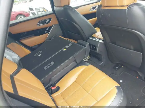 SALYM2RX4JA747575 2018 LAND ROVER RANGE ROVER VELAR - Image 8