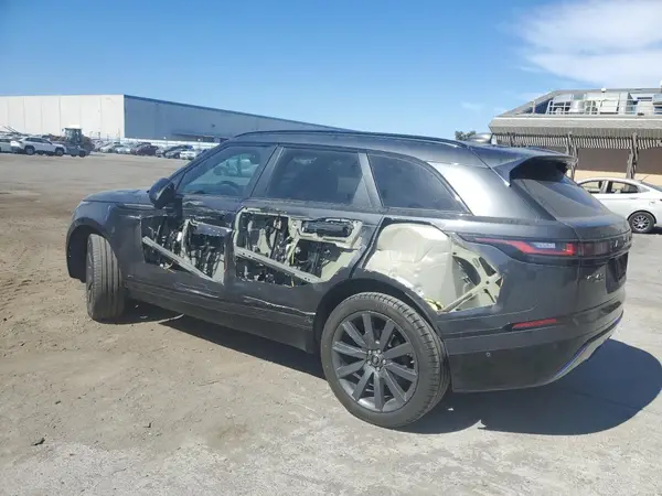 SALYM2RX7JA734142 2018 LAND ROVER RANGE ROVER VELAR - Image 2