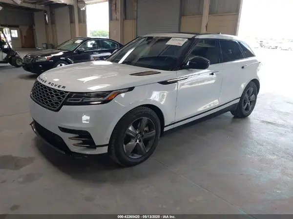 SALYT2EU3MA312677 2021 LAND ROVER RANGE ROVER VELAR - Image 2