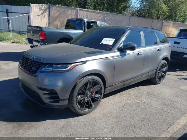 SALYT2EU5MA303835 2021 LAND ROVER RANGE ROVER VELAR - Image 2