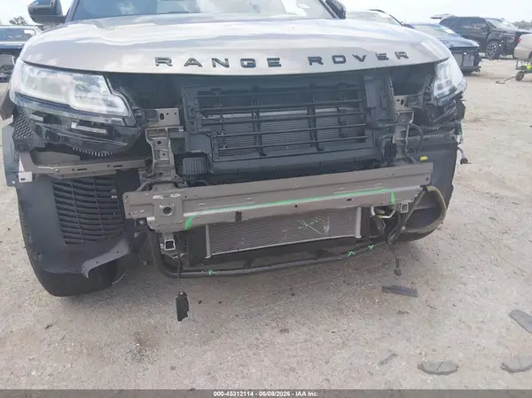 2023 LAND ROVER RANGE ROVER VELAR auction photo 6