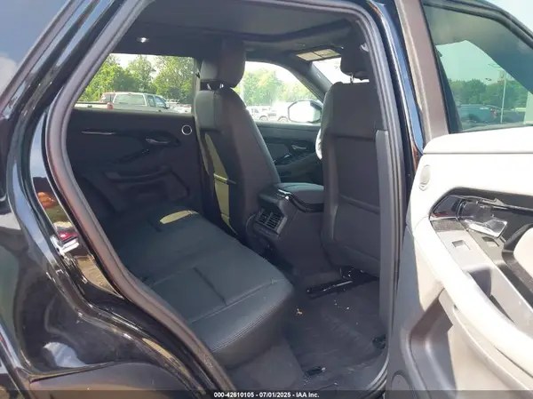 SALZJ2FX6RH259121 2024 LAND ROVER RANGE ROVER EVOQUE - Image 8