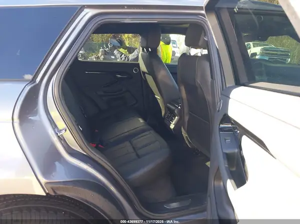 SALZL2FX3RH235630 2024 LAND ROVER RANGE ROVER EVOQUE - Image 8