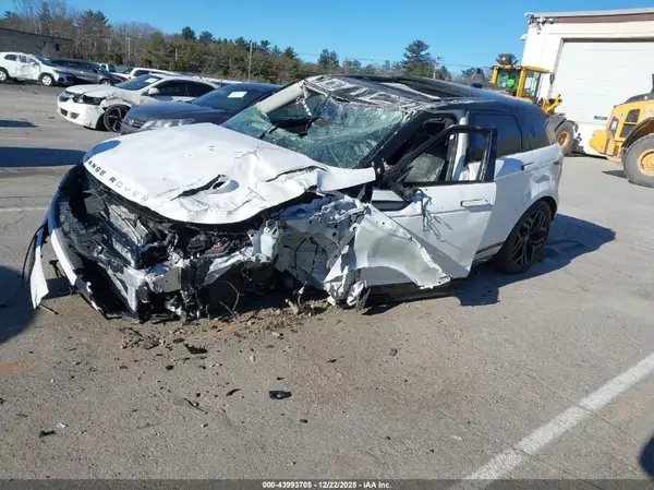 SALZL2FX9PH228758 2023 LAND ROVER RANGE ROVER EVOQUE - Image 2