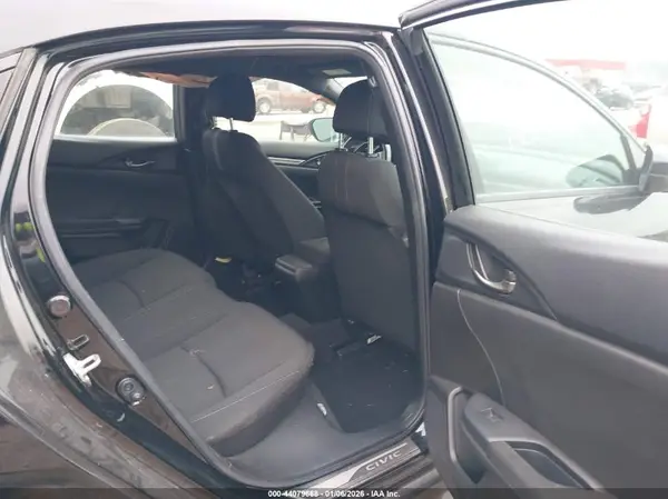 SHHFK7G42JU205987 2018 HONDA CIVIC - Image 8