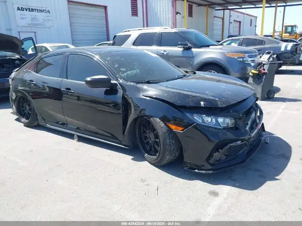 SHHFK7G42JU217900 2018 HONDA CIVIC - Image 1