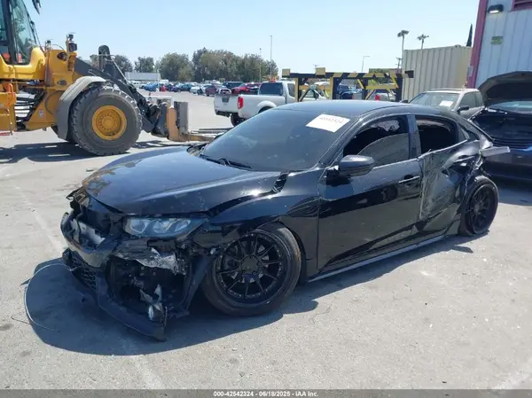 SHHFK7G42JU217900 2018 HONDA CIVIC - Image 2