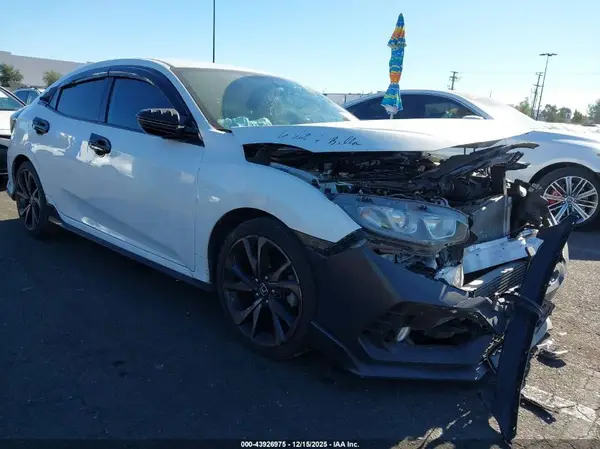 SHHFK7G43JU220269 2018 HONDA CIVIC - Image 1