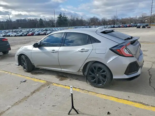 SHHFK7G44JU210916 2018 HONDA CIVIC - Image 2