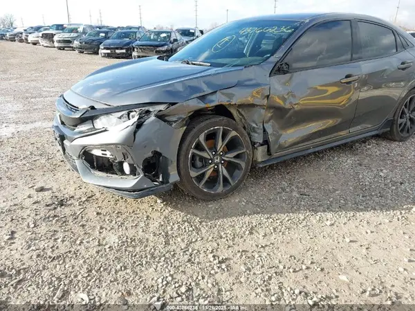 SHHFK7G46JU200498 2018 HONDA CIVIC - Image 2