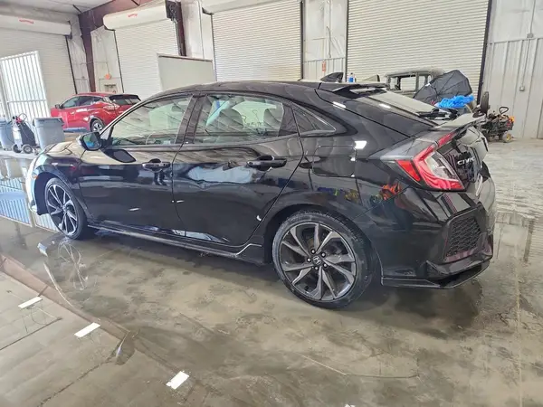 SHHFK7G46JU226907 2018 HONDA CIVIC - Image 2