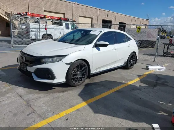 SHHFK7G49JU204528 2018 HONDA CIVIC - Image 2