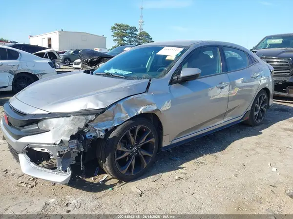 SHHFK7G49JU204805 2018 HONDA CIVIC - Image 2