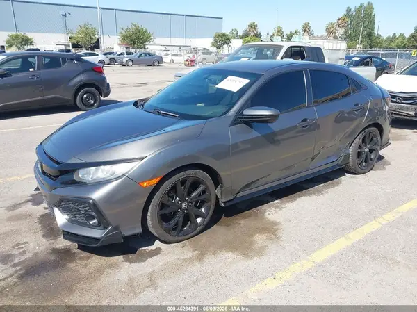SHHFK7G49JU212564 2018 HONDA CIVIC - Image 2