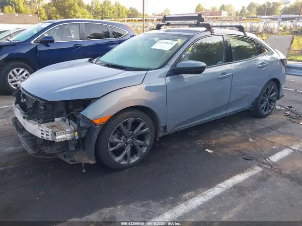 SHHFK7G49JU229705 2018 HONDA CIVIC - Image 2