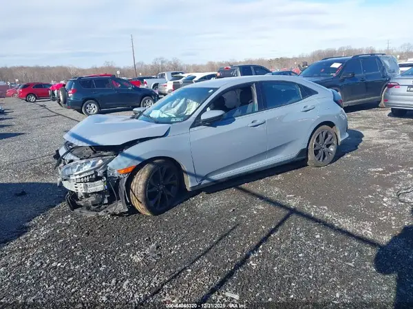 SHHFK7G4XJU202707 2018 HONDA CIVIC - Image 2