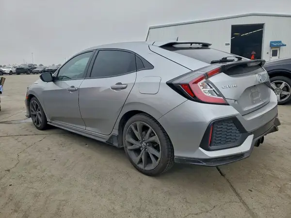 SHHFK7G4XJU213299 2018 HONDA CIVIC - Image 2