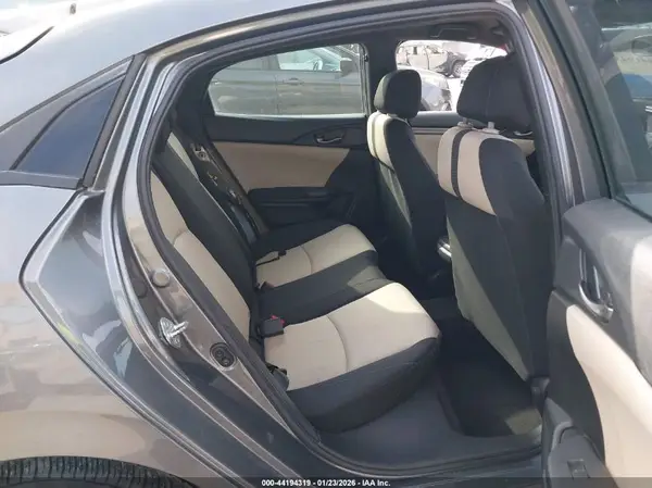 SHHFK7G4XJU215778 2018 HONDA CIVIC - Image 8