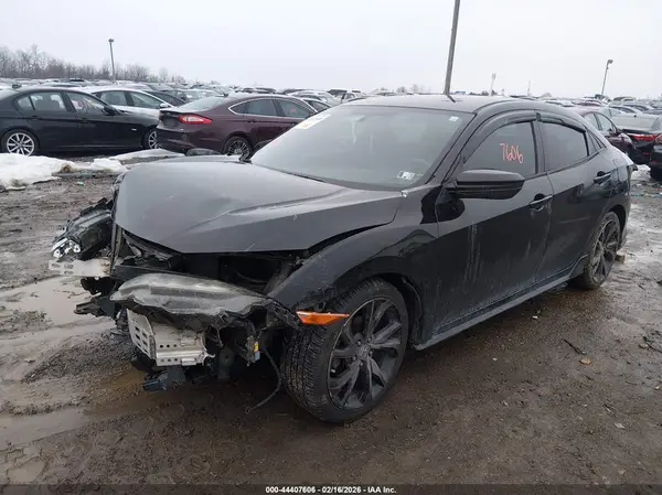 SHHFK7G4XJU226036 2018 HONDA CIVIC - Image 2