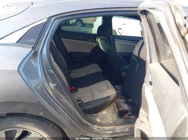 SHHFK7H22JU206117 2018 HONDA CIVIC - Image 8