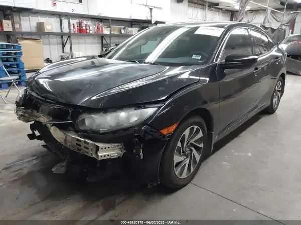SHHFK7H24JU240639 2018 HONDA CIVIC - Image 2