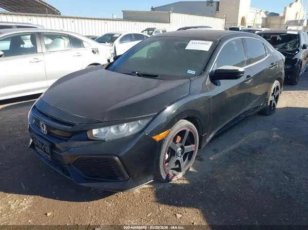 SHHFK7H25JU228774 2018 HONDA CIVIC - Image 2