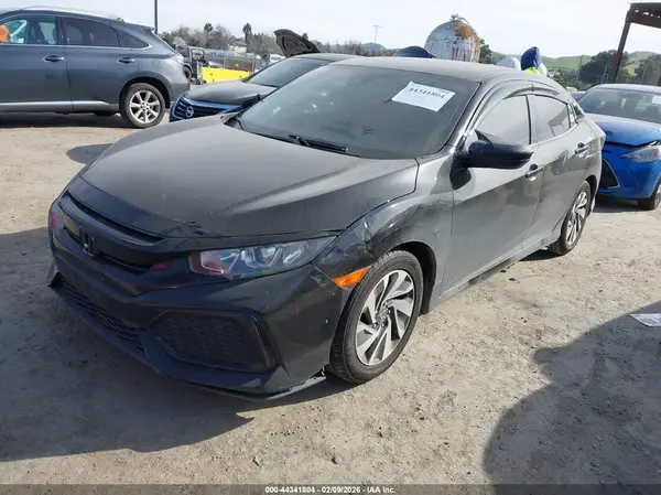 SHHFK7H25JU422155 2018 HONDA CIVIC - Image 2