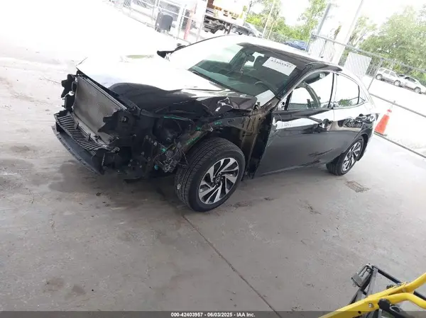 SHHFK7H28JU406368 2018 HONDA CIVIC - Image 2