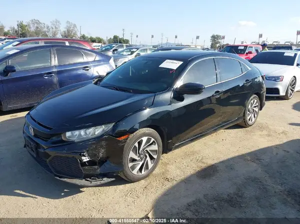 SHHFK7H28JU412042 2018 HONDA CIVIC - Image 2