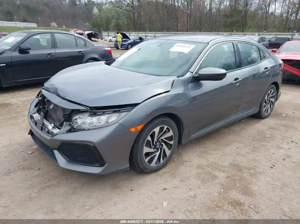 SHHFK7H2XJU230861 2018 HONDA CIVIC - Image 2