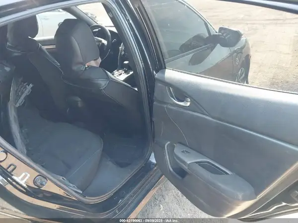SHHFK7H2XJU425150 2018 HONDA CIVIC - Image 8