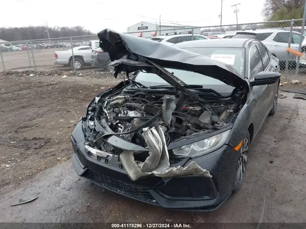 SHHFK7H32KU201462 2019 HONDA CIVIC - Image 2