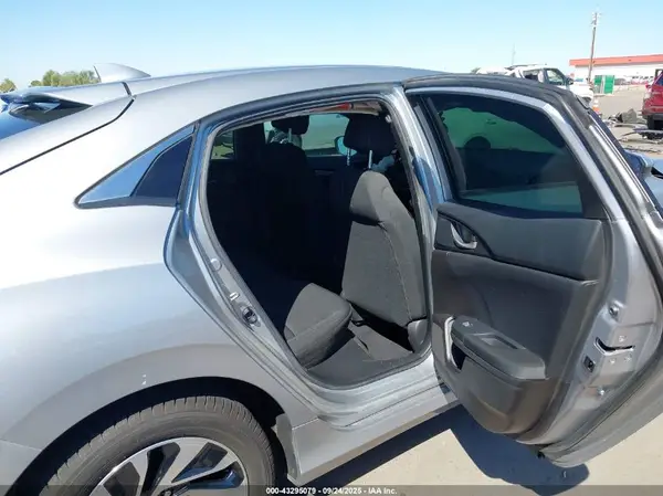 SHHFK7H33KU224569 2019 HONDA CIVIC - Image 8