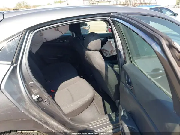 SHHFK7H41JU208166 2018 HONDA CIVIC - Image 8