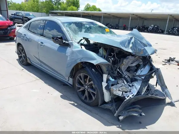 SHHFK7H41JU211388 2018 HONDA CIVIC - Image 1