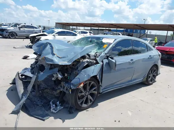 SHHFK7H41JU211388 2018 HONDA CIVIC - Image 2